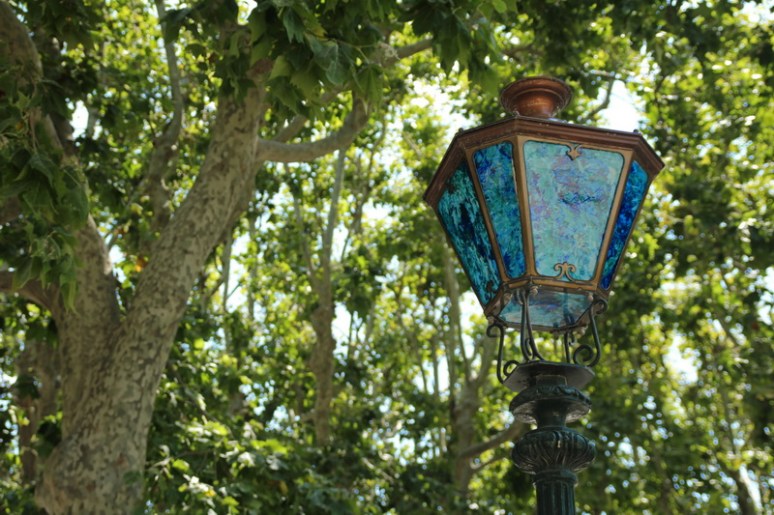 Lampadaire au Jardin du Peyrou (Montpellier).