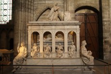 La Basilique de Saint-Denis. Gisants de Louis XII et Anne de&nbsp;Bretagne.