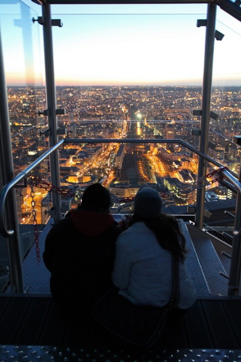 Paris. Vue sur la gare Montparnasse depuis la terrasse panoramique (59ème étage) de la Tour Montparnasse.