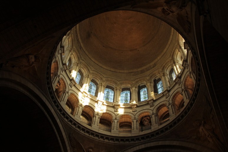Paris, Montmartre. Dans la Basilique du Sacré-Cœur.