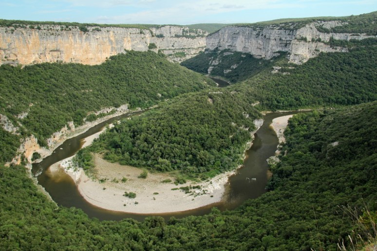 Les Gorges de l'Ardèche vues depuis le Balcon des Templiers.