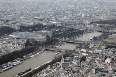 Le Grand Palais et la place de la Concorde (Paris)
