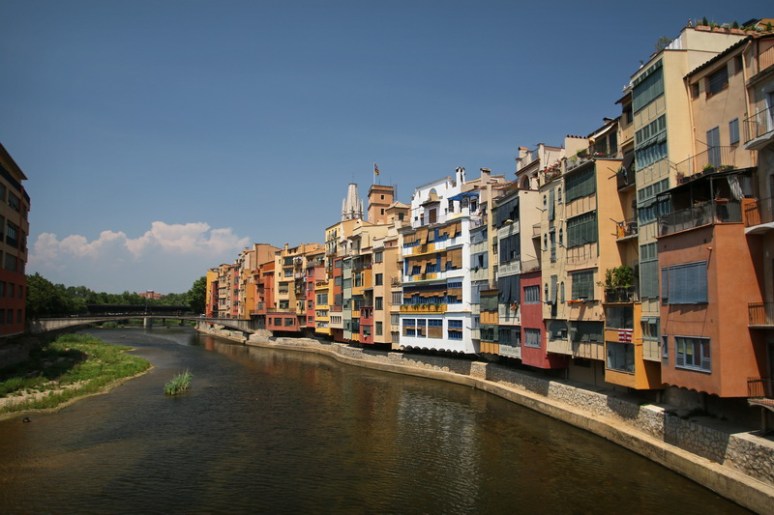 Gérone (Espagne). L'Onyar.