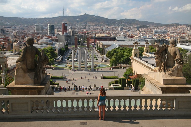 La vue depuis le Musée National d'Art de Catalogne (Barcelone, Espagne)