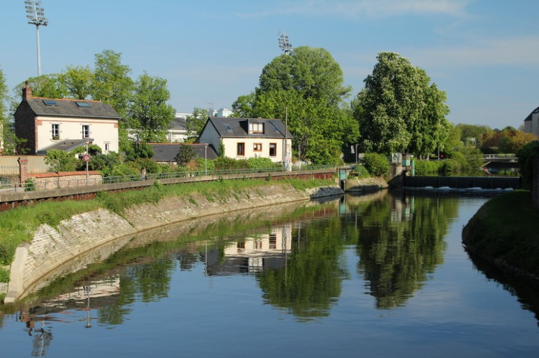 Rennes, la Vilaine vue depuis le boulevard René Laënnec.