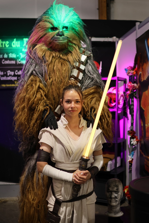 Cosplay de Chewbacca et Rey (Star Wars).