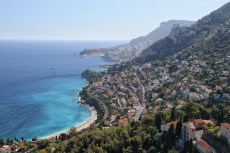 Roquebrune-Cap-Martin (Alpes-Maritimes). Vue sur Monaco depuis le château de Roquebrune.