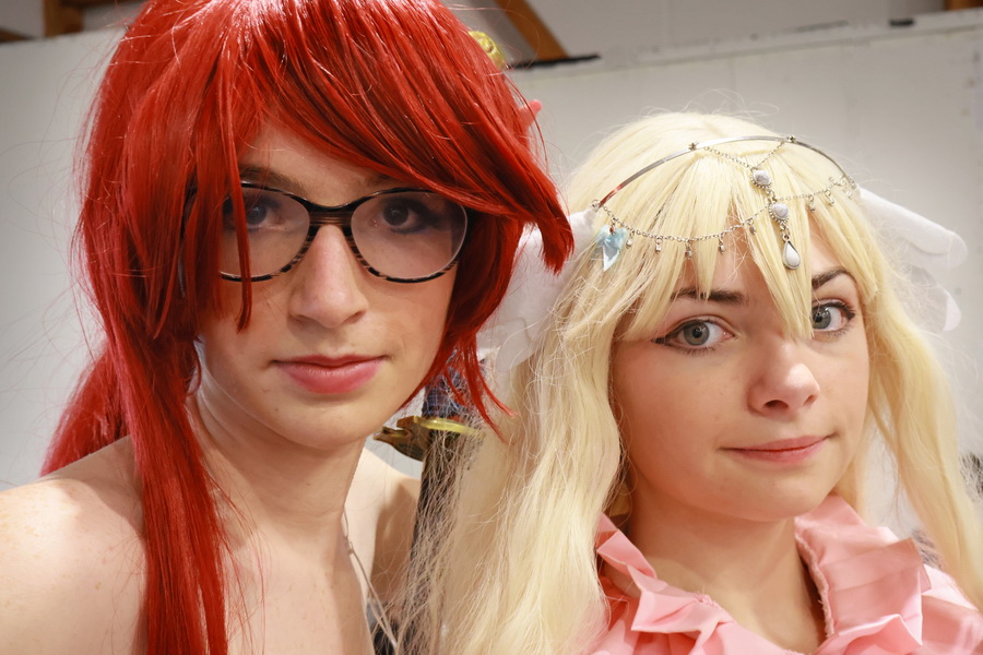 Cosplay d'Erza Scarlett et Mavis Vermillon (Fairy Tail)