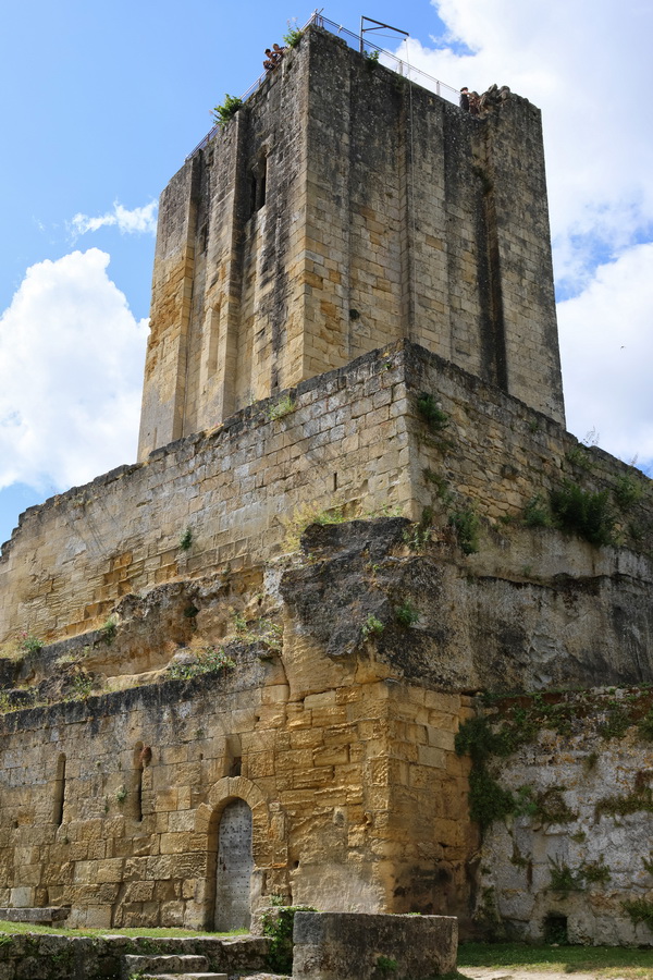 Saint-Émilion. La Tour du Roy.