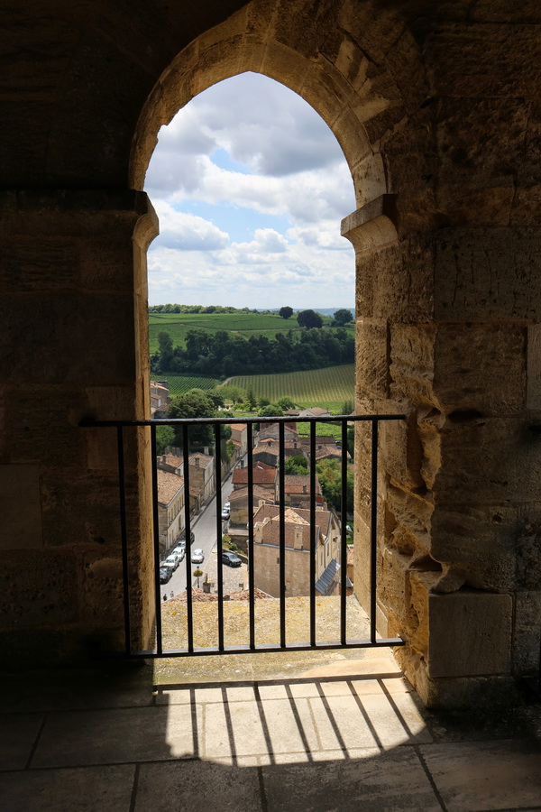 Saint-Émilion. Dans le clocher de l'église monolithe.