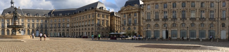 Bordeaux (Gironde). La Place de la Bourse.