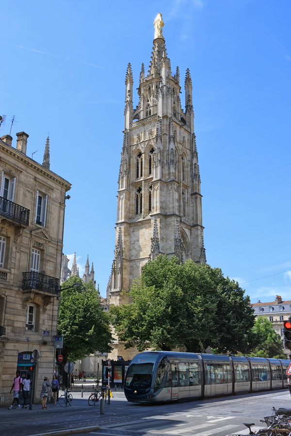 Bordeaux (Gironde). La tour Pey-Berland.