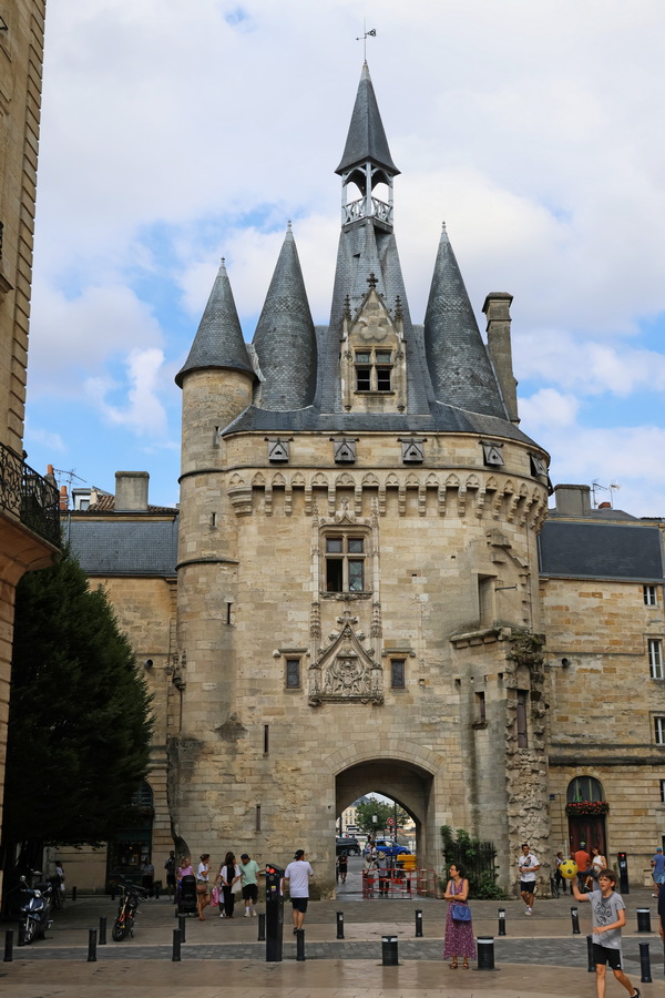 Bordeaux (Gironde). La Porte Cailhau.