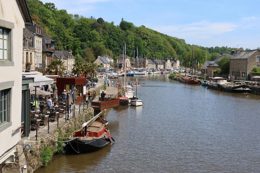 Le port de Dinan et la Rance (Côtes-d'Armor).