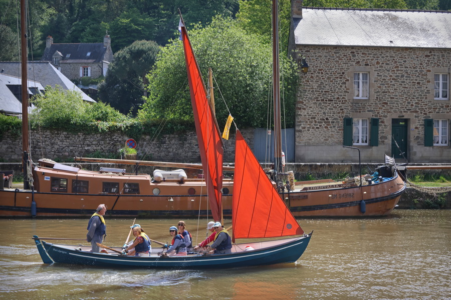 Dinan (Côtes-d'Armor). Ballade sur la Rance.