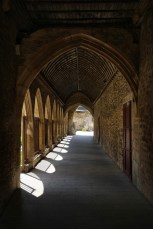 Dinan (Côtes-d'Armor). Le déambulatoire du couvent des Cordeliers.