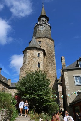 Dinan (Côtes-d'Armor). La Tour de l'Horloge.