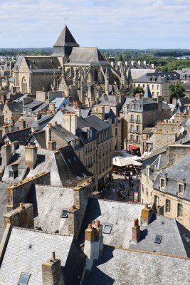 Dinan (Côtes-d'Armor) vu depuis la Tour de l'Horloge.