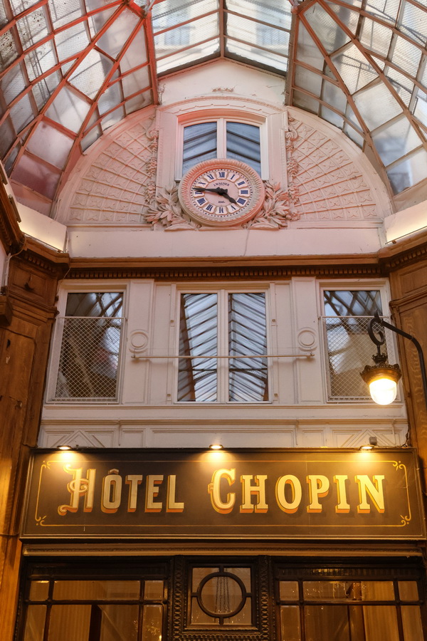 Paris. L'hôtel Chopin, au 46 Passage Jouffroy.