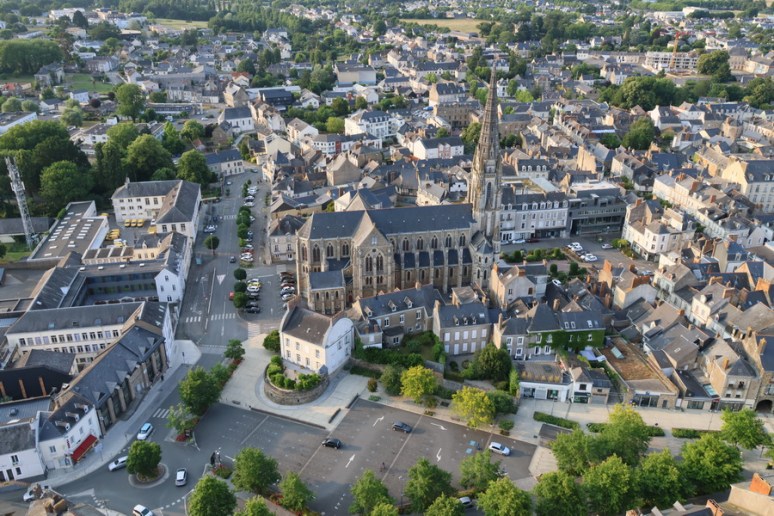 Survol de Châteaubriant.