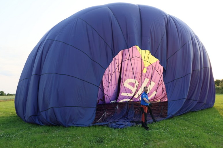 Dégonflage de l'enveloppe.