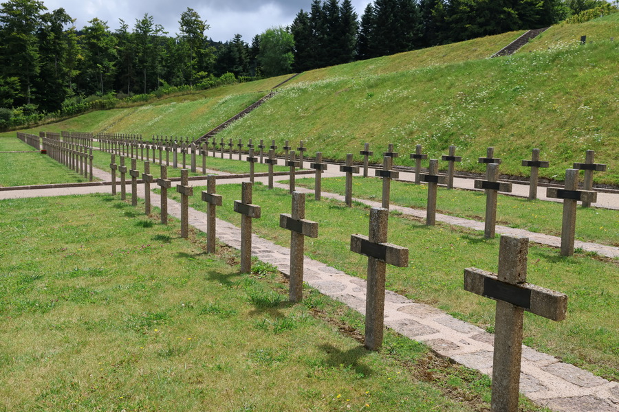 La Nécropole nationale, près du mémorial.