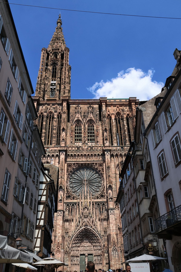 La cathédrale Notre-Dame de Strasbourg (Alsace).