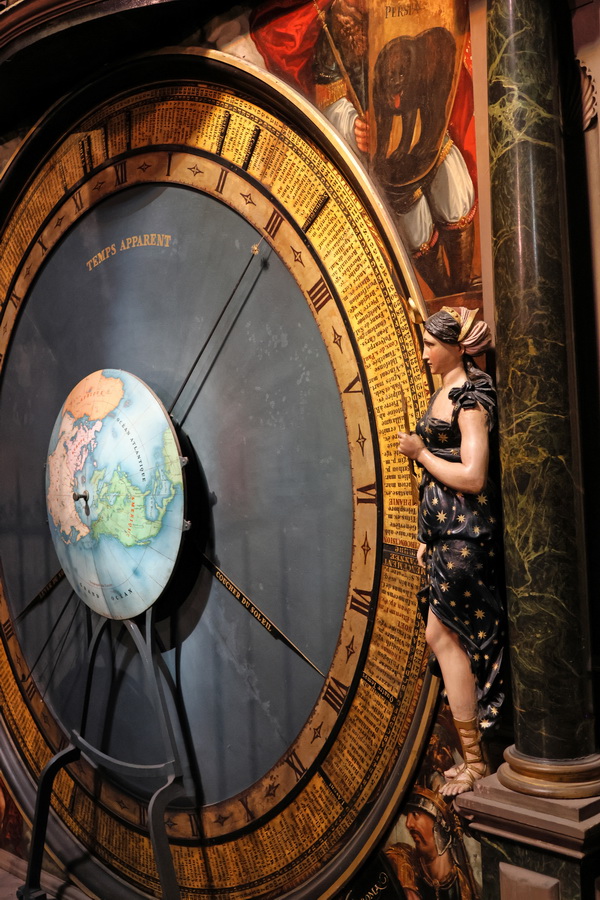 Détail de l'horloge astronomique de la cathédrale Notre-Dame de Strasbourg (Alsace).