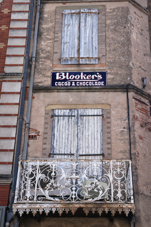 Plaque gourmande à Albi (Tarn).